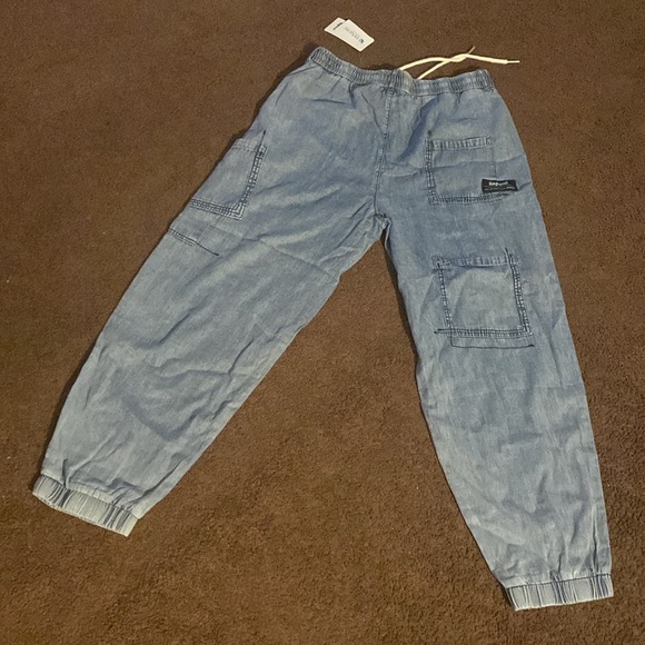 NWT- light Pants - Picture 11 of 11